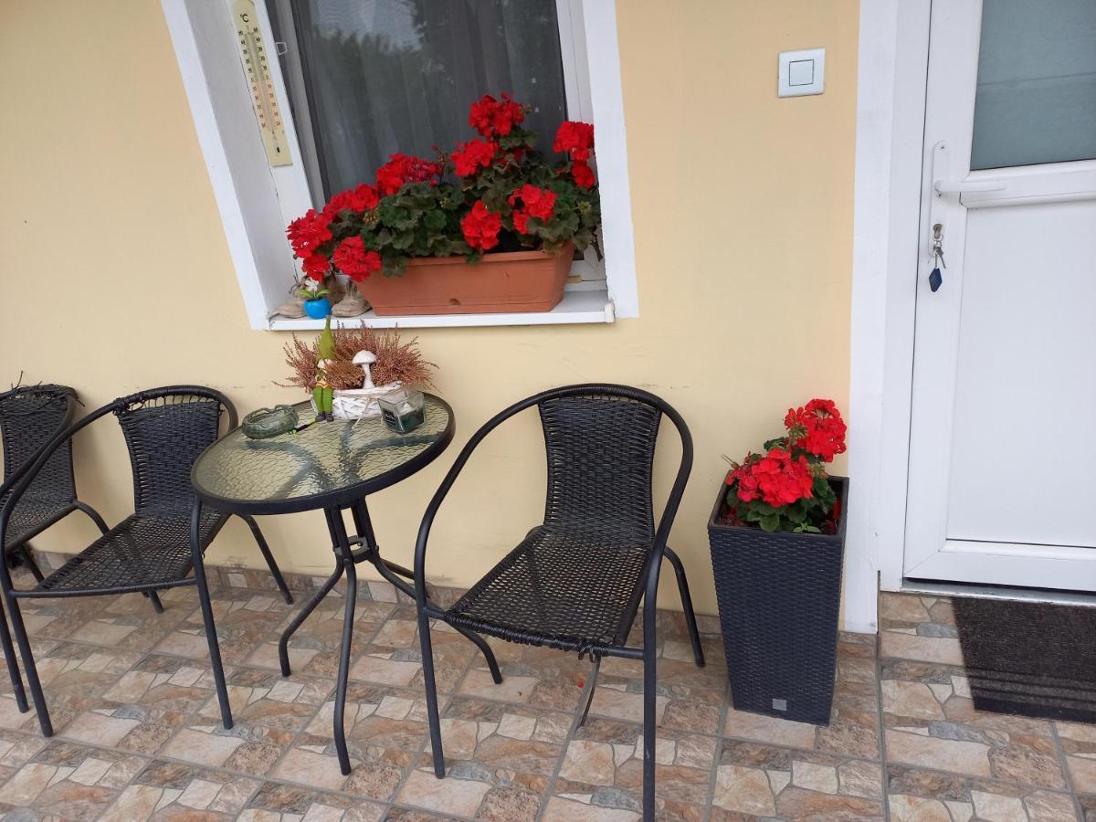 Oázis Apartman Sárospatak Exterior foto
