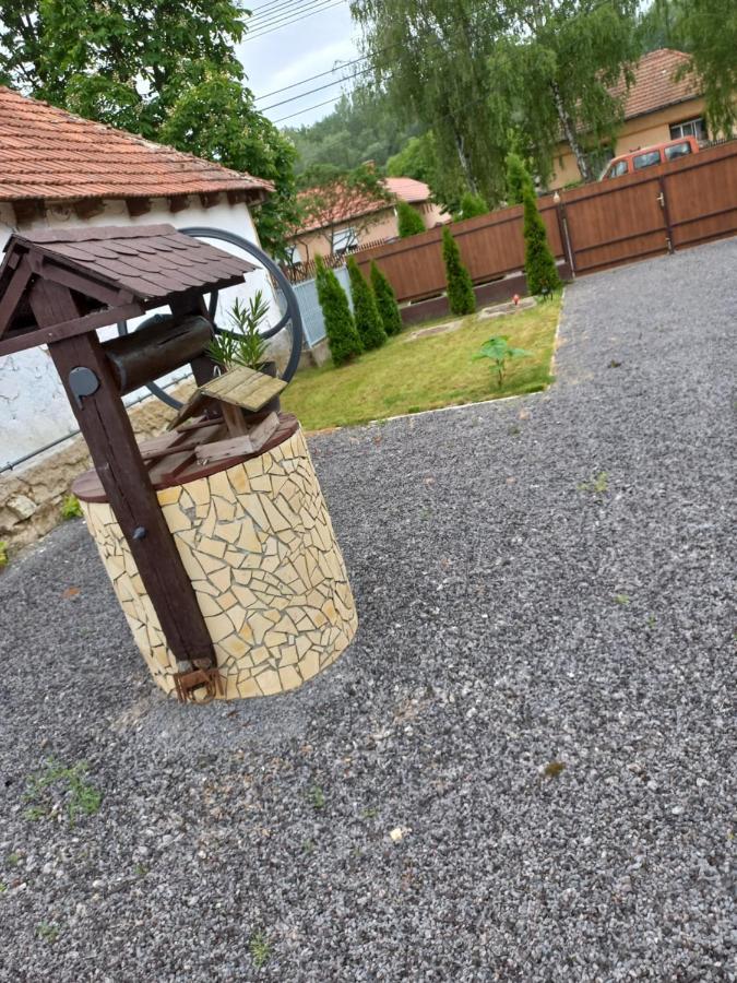 Oázis Apartman Sárospatak Exterior foto