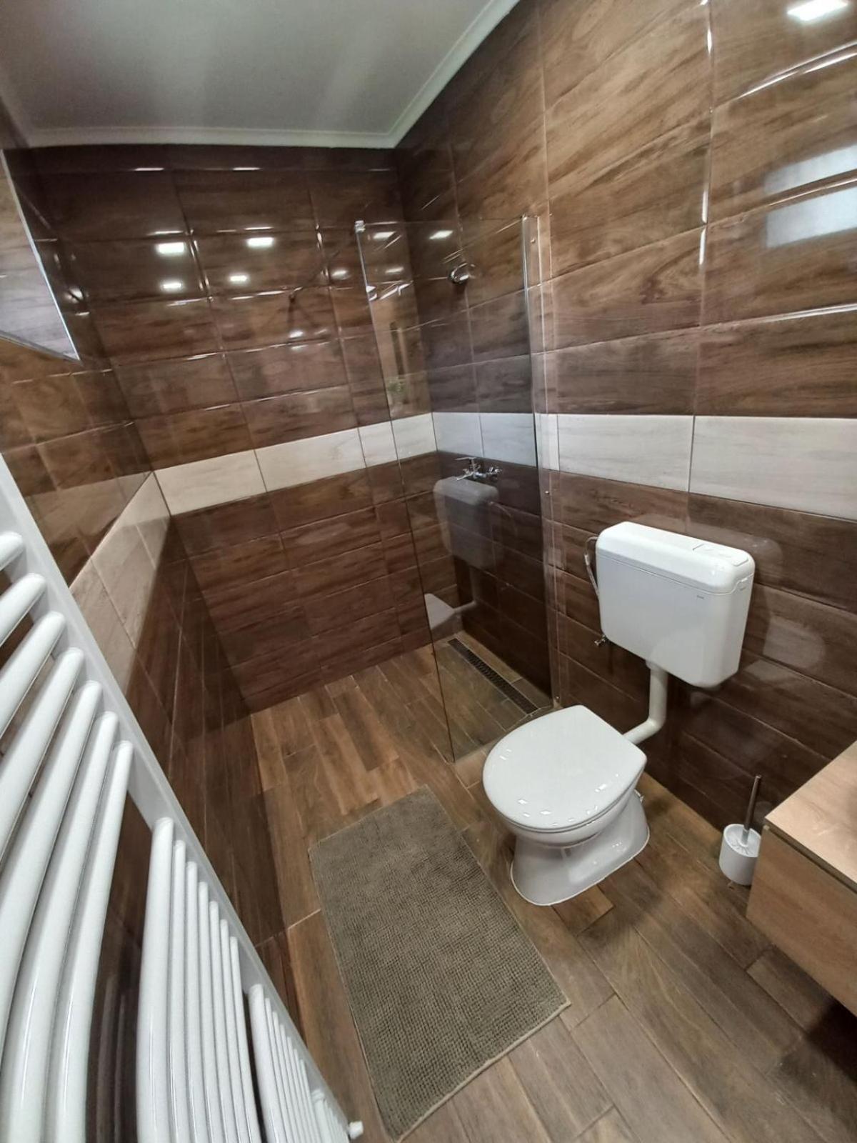 Oázis Apartman Sárospatak Exterior foto