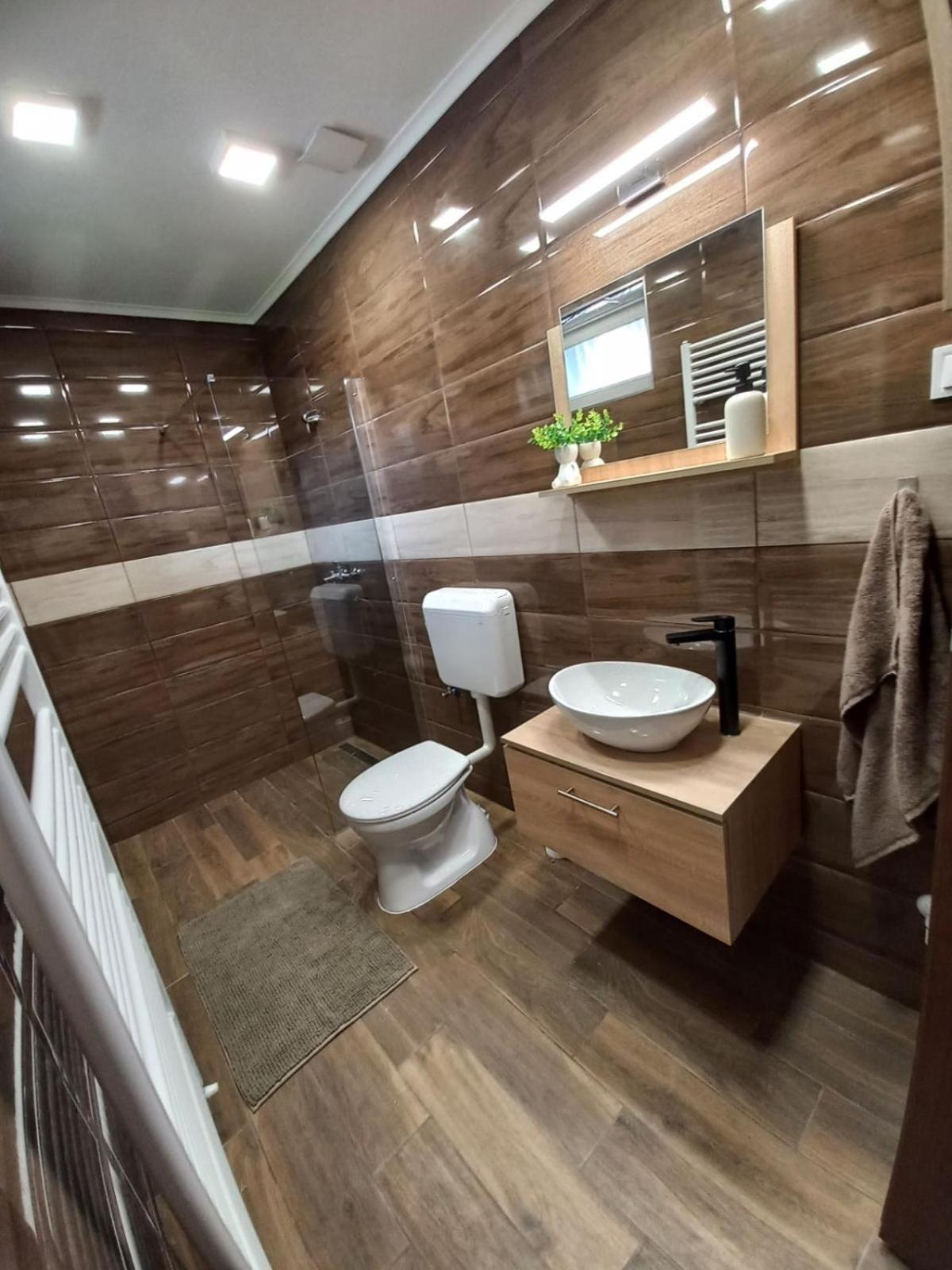 Oázis Apartman Sárospatak Exterior foto